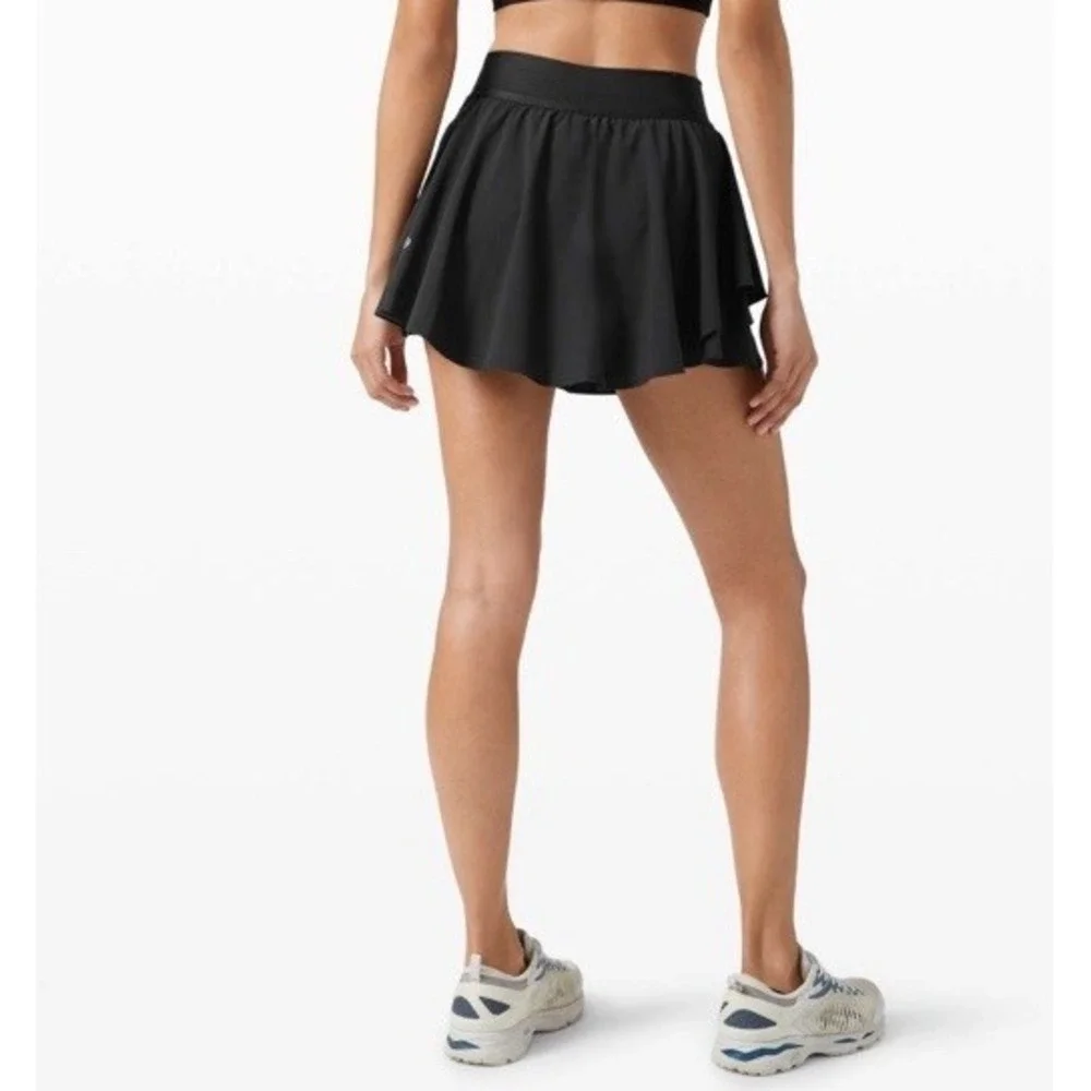 Lululemon Womens Court Rival High Rise Skort Size 6 Black Tennis Sport Active